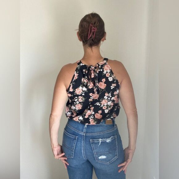 Floral Sleeveless Blouse Pink Flowers Black Medium Keyhole Back Tie - Picture 6 of 12